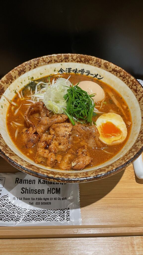 豚盛り味噌ラーメン